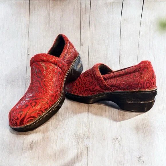 BORN B.O.C. Women’s Sassy Red Two Tone Peggy Clogs Size 11 - Picture 3 of 5